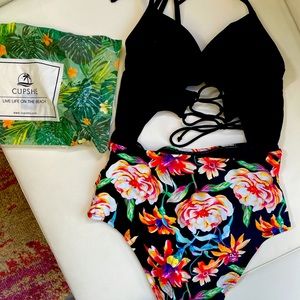 New- Cupshe One-piece with cutout swim suit